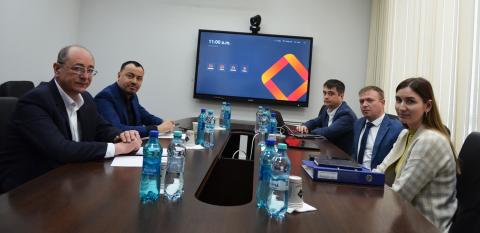 Întrevedere cu reprezentantul ICANN